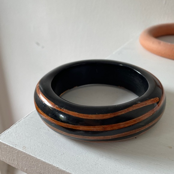 Fabulous Striped Bangle - Picture 2 of 15